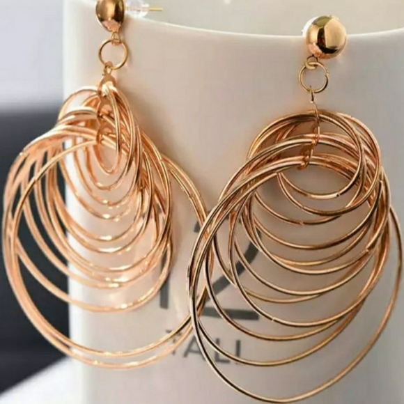 🎀Fun, Fashionable Circular Dangle Earrings - Picture 3 of 8